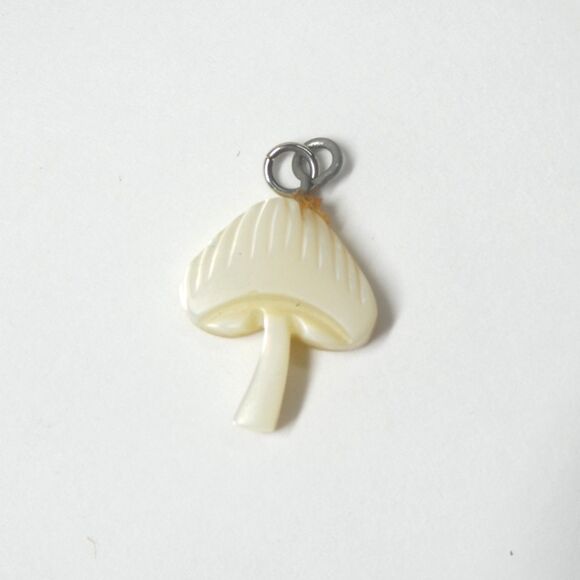 Mother of Pearl Carved Mushroom Charm Vintage MCM - Picture 1 of 5